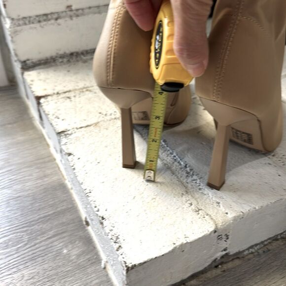 Forever 21 Women Sock Ankle Boot Size 8 Beige Ivory Cream Stretch Nylon Sexy - Picture 4 of 6